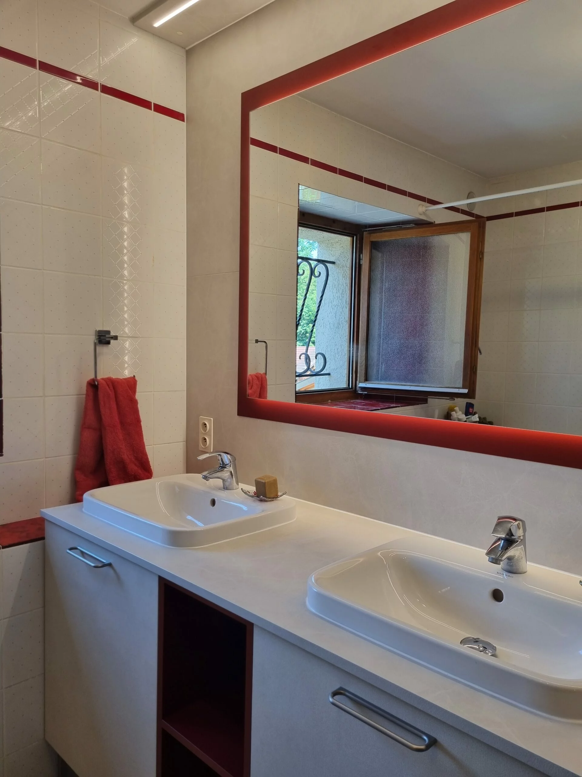 Meuble de salle de bain sur-mesure